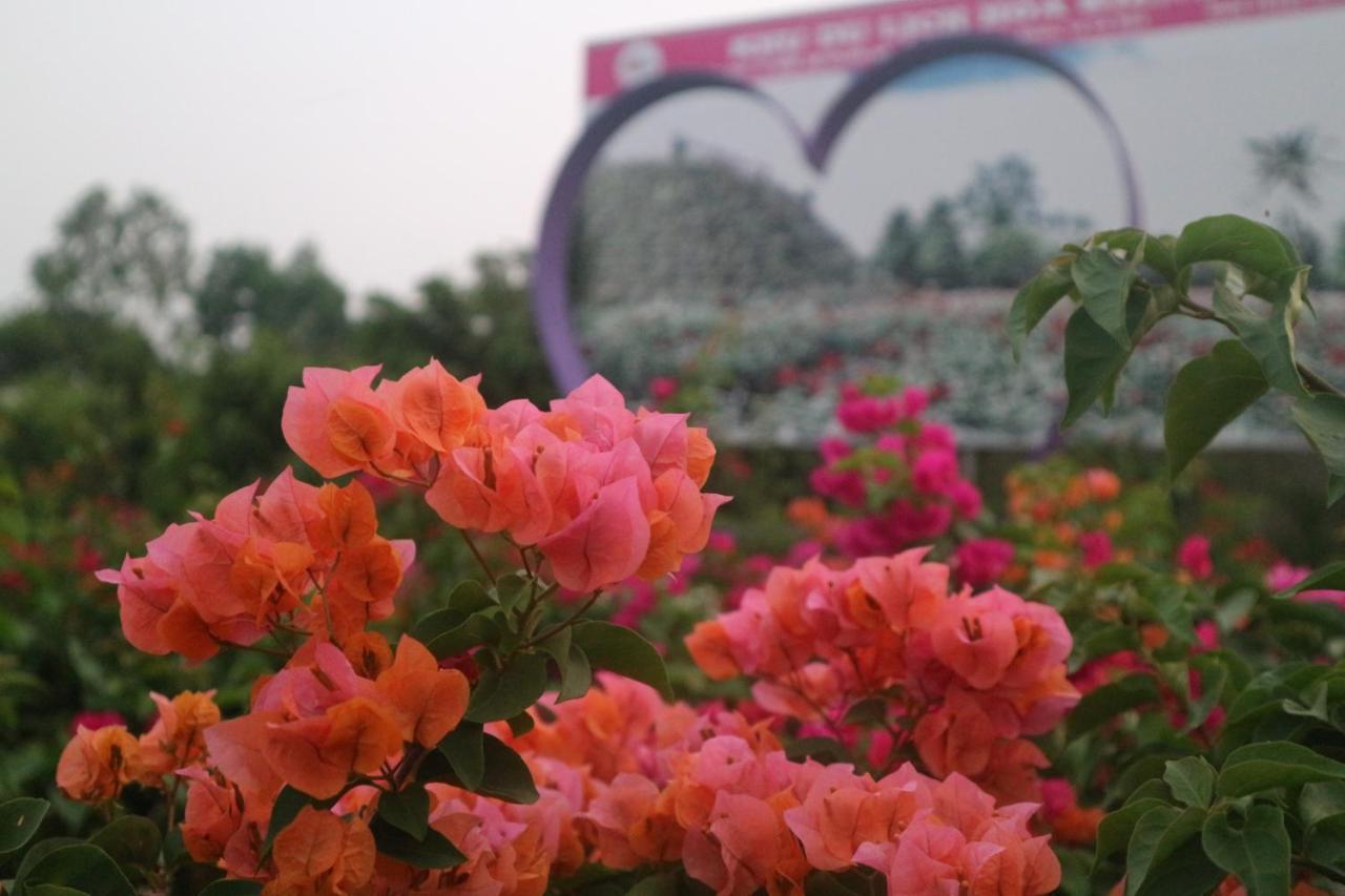 Sadec Farmstay - Khu Du LịCh Hoa KiẻNg Sa DéC Ap Khanh Nghia Exteriér fotografie